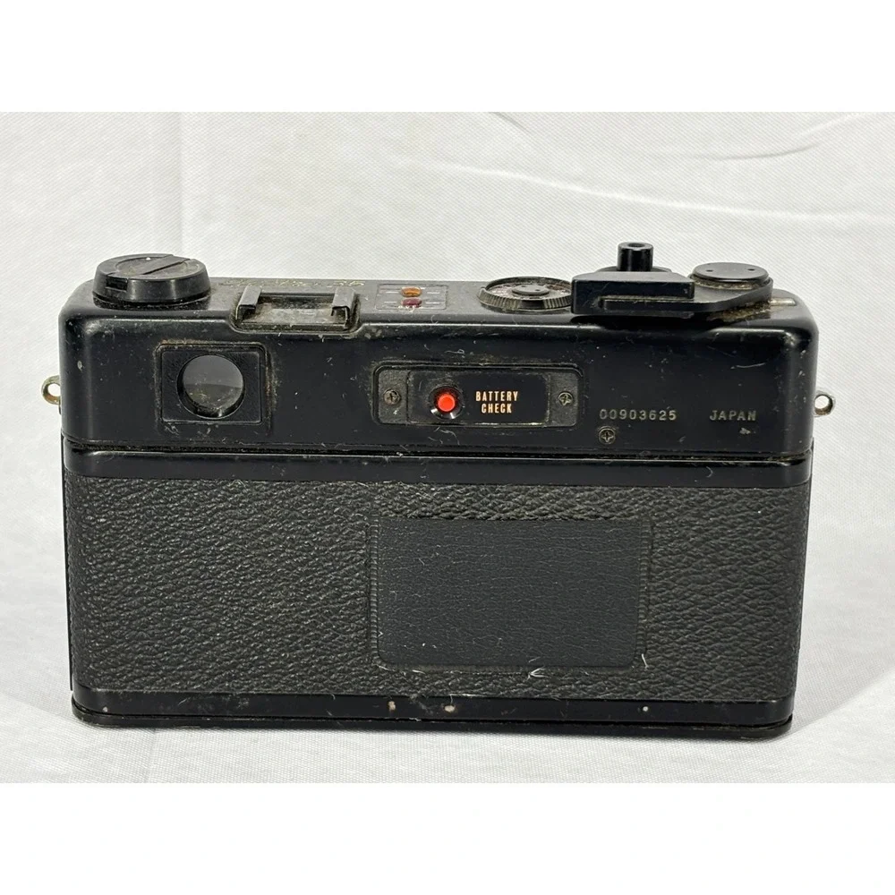 Yashica Electro 35 GT 35mm Film Camera Color-Yashinon DX 45mm f/1.7 Lens UNTEST